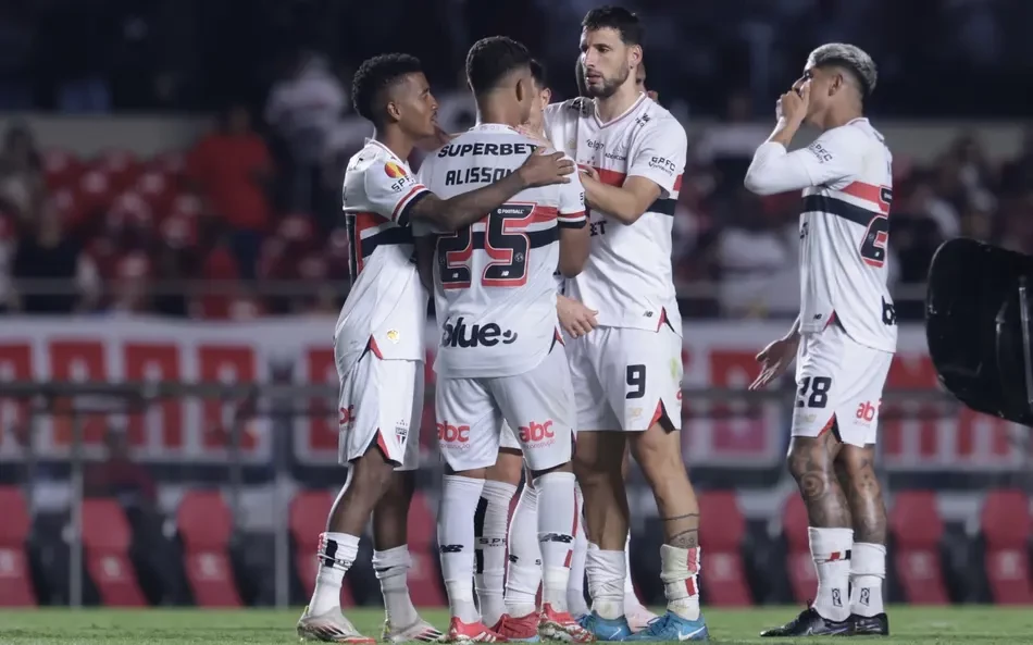 resultado do Flamengo — fans watching a match
